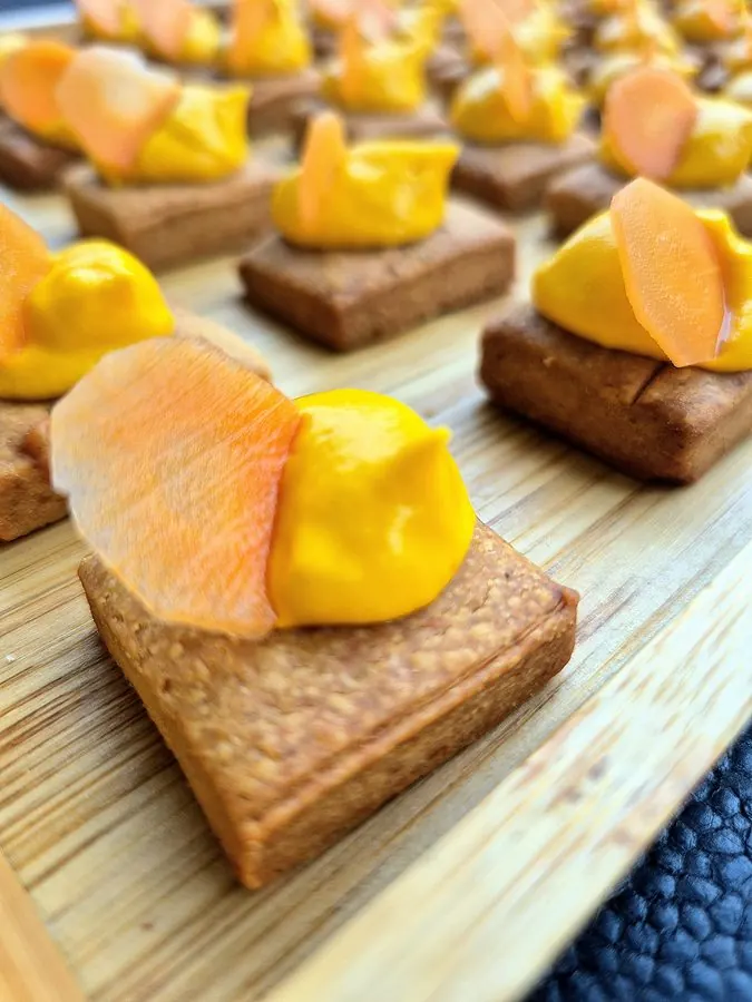 Tofu miso mangue bouchées fusion